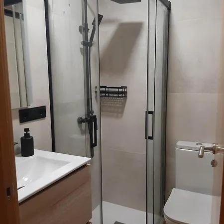 Vigo, Alquilo Piso Grande, Ideal Vacaciones * فيجو