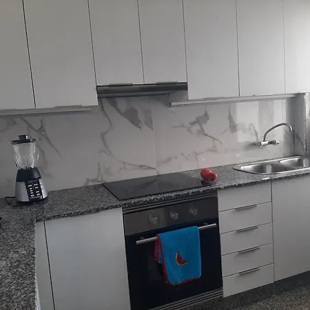 Vigo, Alquilo Piso Grande, Ideal Vacaciones فيجو