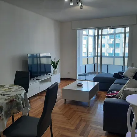 Vigo, Alquilo Piso Grande, Ideal Vacaciones * فيجو
